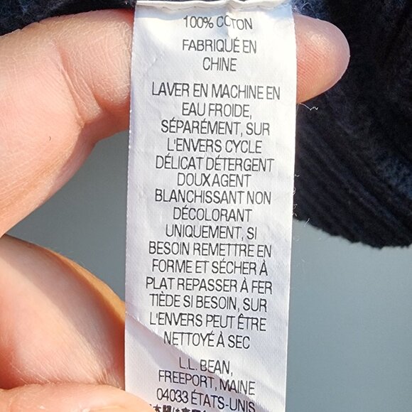 L.L. Bean Navy V-Neck Sweater Size XL - Picture 9 of 13